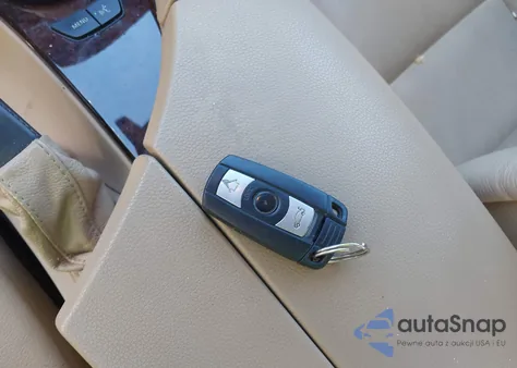 2007 BMW 530 из США, поврежденный, VIN WBANE73507CM56108